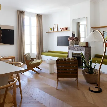 Elegant Duplex Sur Le Cadre Royal Au Coeur De *
